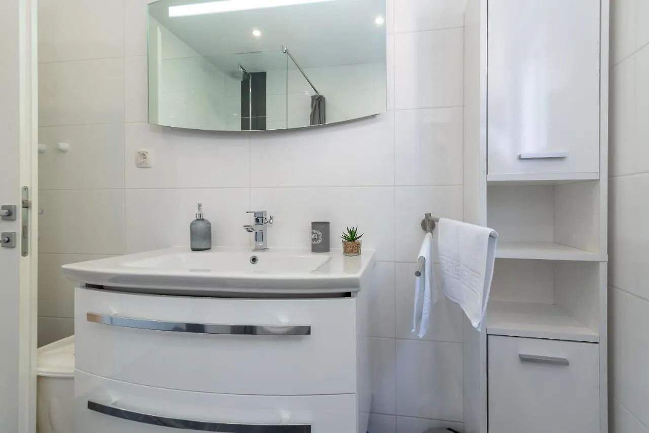 Apartment Ela Trogir