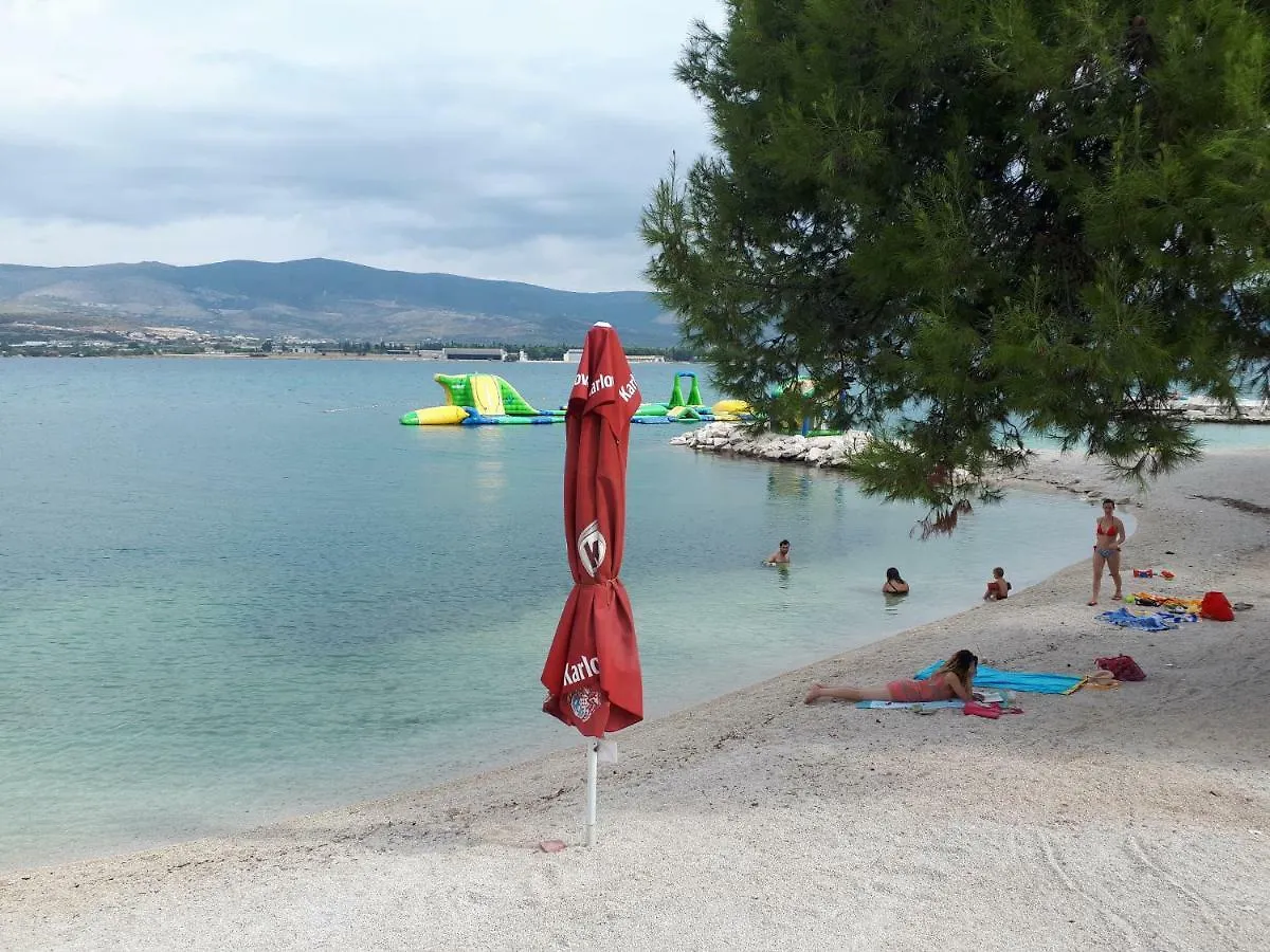 Apartment Ela Trogir 0*,
