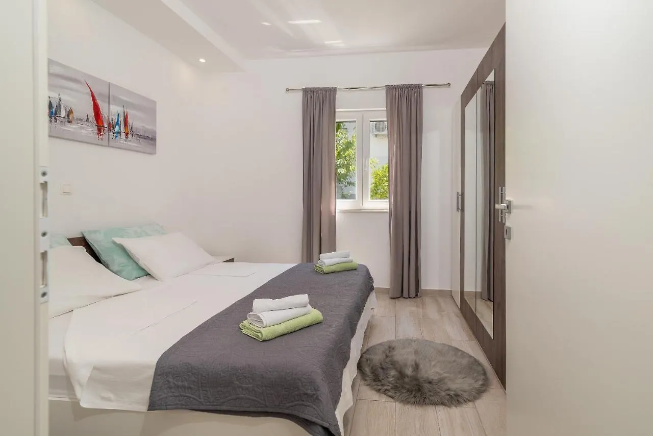 Apartment Ela Trogir
