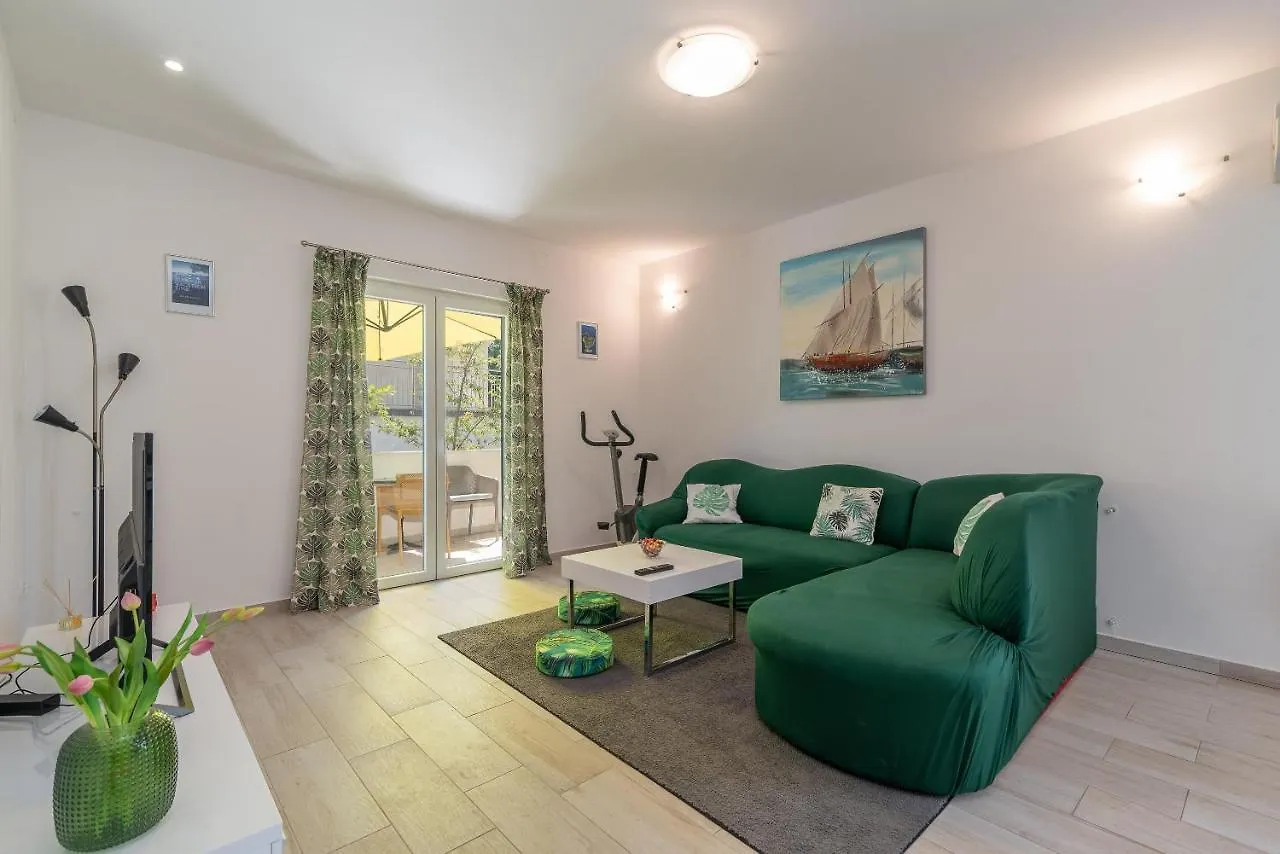 Apartment Ela Trogir