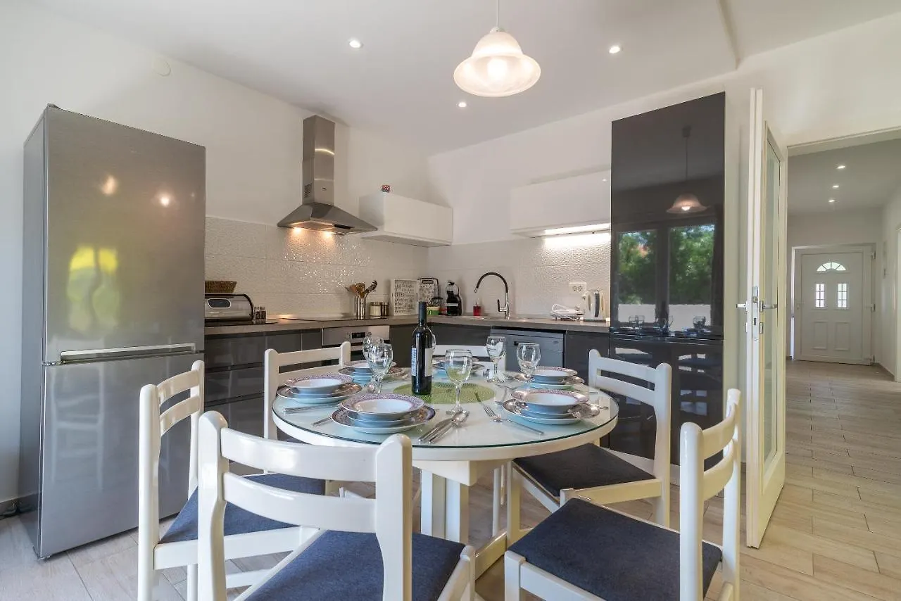 Apartment Ela Trogir