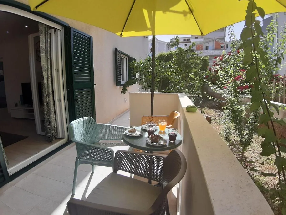 Apartment Ela Trogir